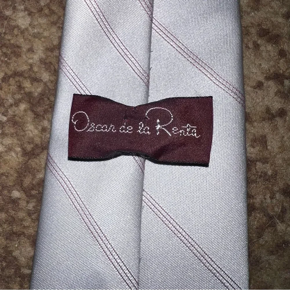 Oscar De La Renta tie
